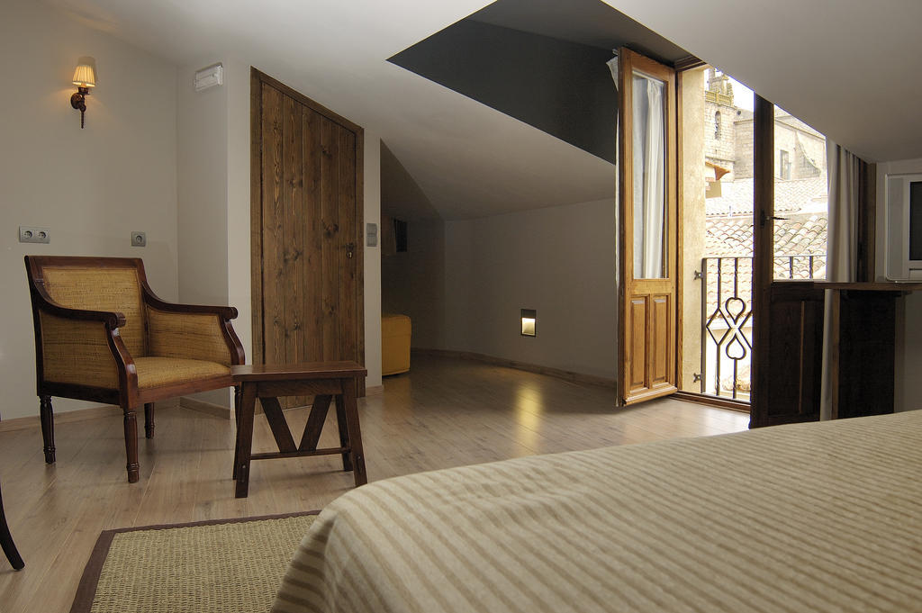 Casa Rural La Botica Oropesa Szoba fotó